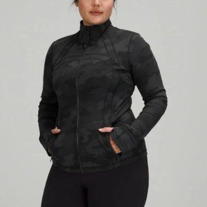 Lululemon Define Jacket, Size 4, in Black Camo